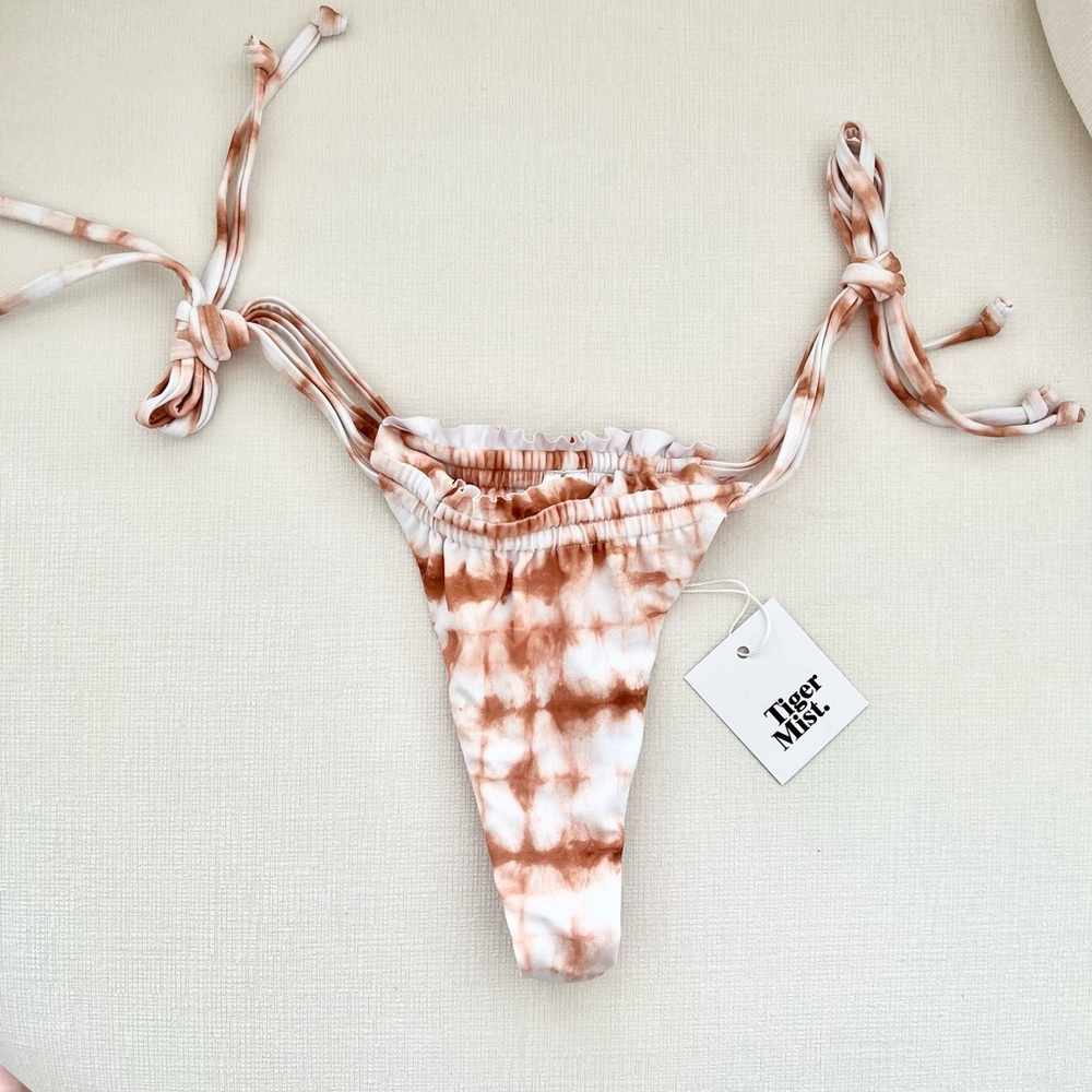 ⭐️Tiger Mist | Bikini Bottom | M